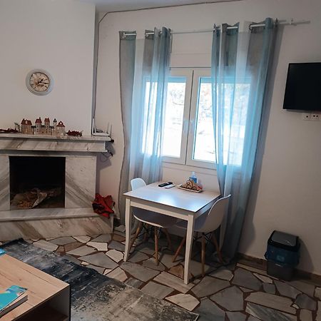 Studio Με Όλες Τις Ανέσεις Vétrina Extérieur photo