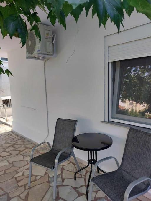 Studio Με Όλες Τις Ανέσεις Vétrina Extérieur photo